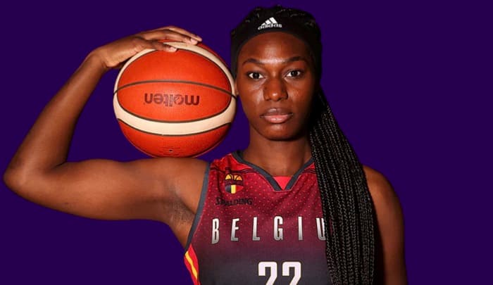 Bethy Mununga